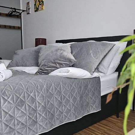 80 M2 Moderne Und Zentrale Wohnung In Hannover Mit Eigenem Parkplatz Exterior foto